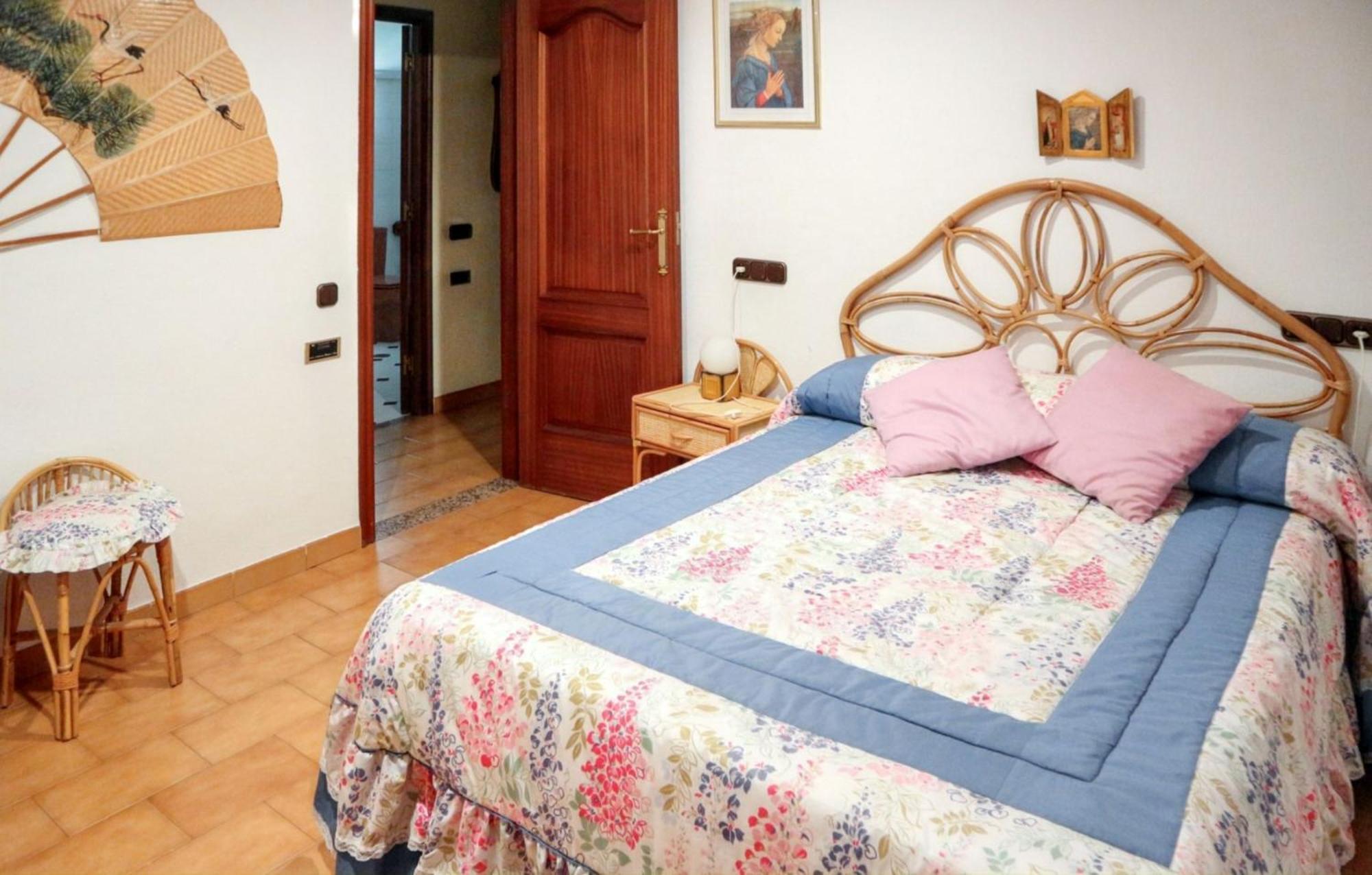 Spacious House With Terrace Near Boiro, Sea View Екстериор снимка